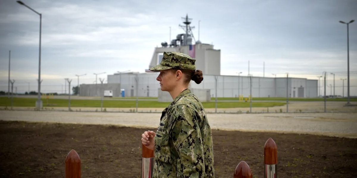 Scutul-antiracheta-de-la-Deveselu-vs.-alte-sisteme-de-aparare-din-lume.-Cum-ar-rezista-intr-un-confl.jpeg - StiriAlese