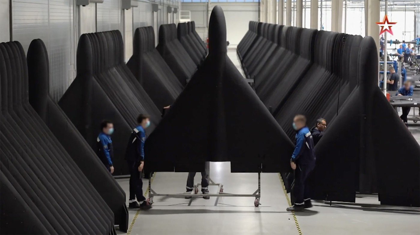 Discuții regionale acerbe despre interceptarea dronelor iraniene, cu impact strategic în Orientul Mijlociu Tensiunile din zona Golfului primească o nouă dimensiune, pe măsură ce toate indiciile indică faptul că un consens tot mai larg se conturează în privința achiziției unor tehnologii avansate menite să contracareze invazivele atacuri cu drône