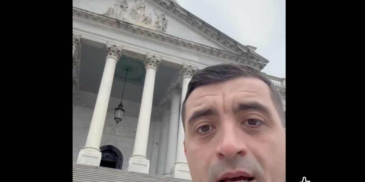 Simion-in-SUA.jpg - StiriAlese