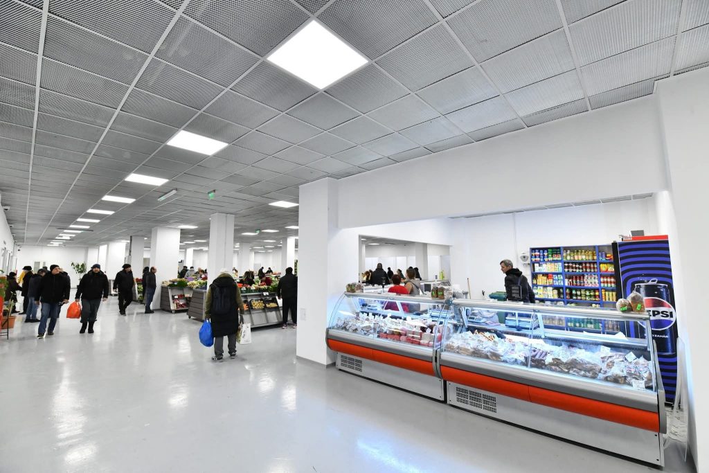 Zeci de spații comerciale din piețele Sectorului 6 vor fi scoase la licitație în următoarele săptămâni, oferind astfel oportunitatea micilor întreprinzători de a-și dezvolta afacerile în zone bine circulate ale capitalei
