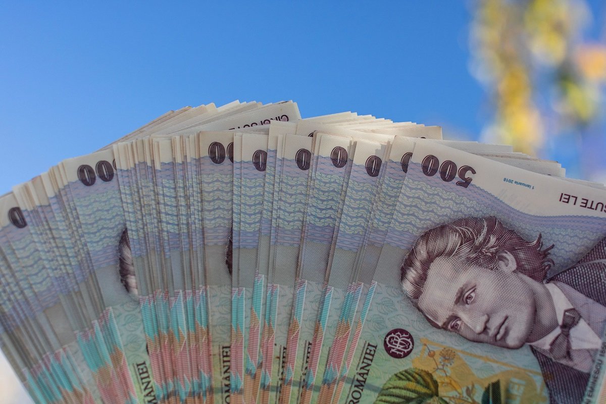 Tinerii ieșiți din sistemul de protecție socială vor primi indemnizație în 2026