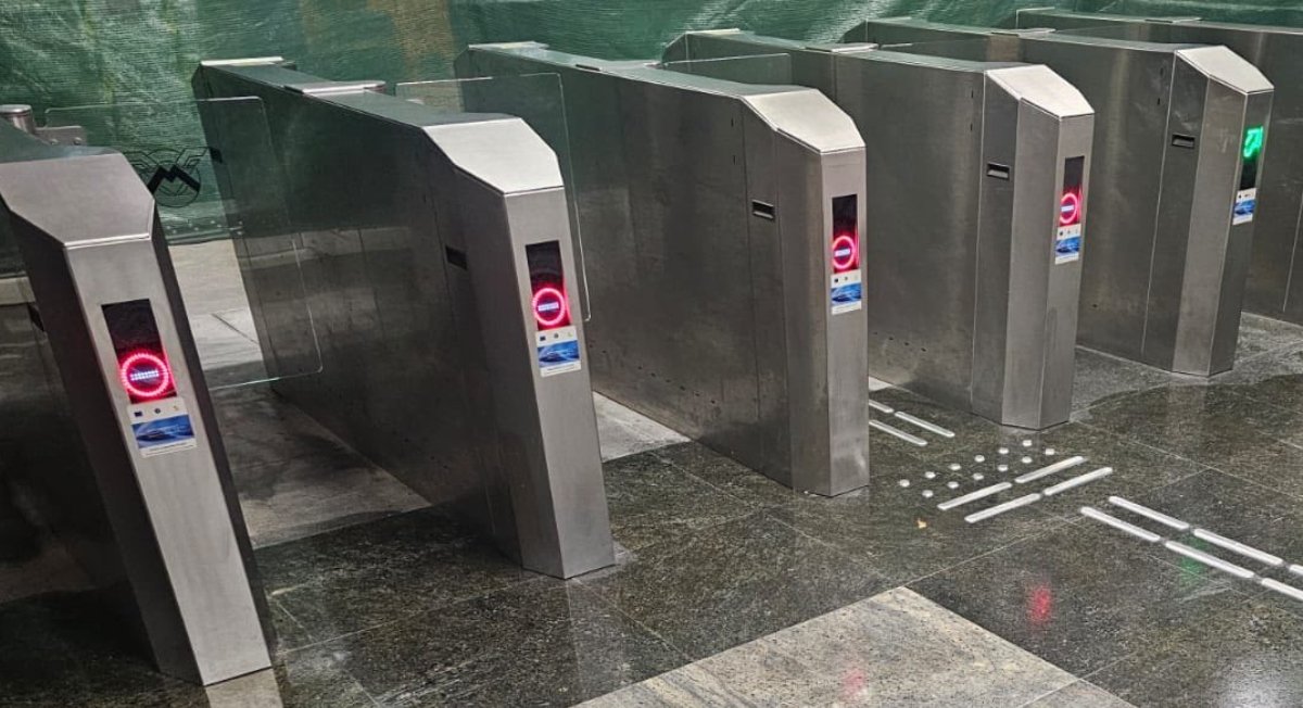 Trei companii se luptă pentru contractul de peste 25 de milioane de lei destinată noilor cartele magnetice și carduri contactless pentru metrou, în cadrul unei licitații publice organizate de Metrorex