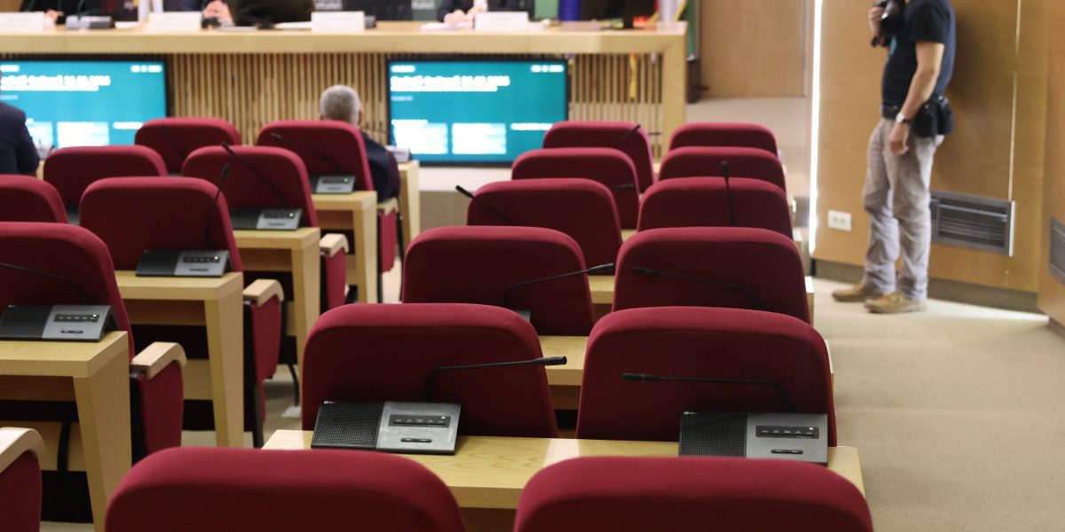 Consilierii generali critică comisia de evaluare a locuințelor Puterii: „Nivelul de puroi, foarte mare”