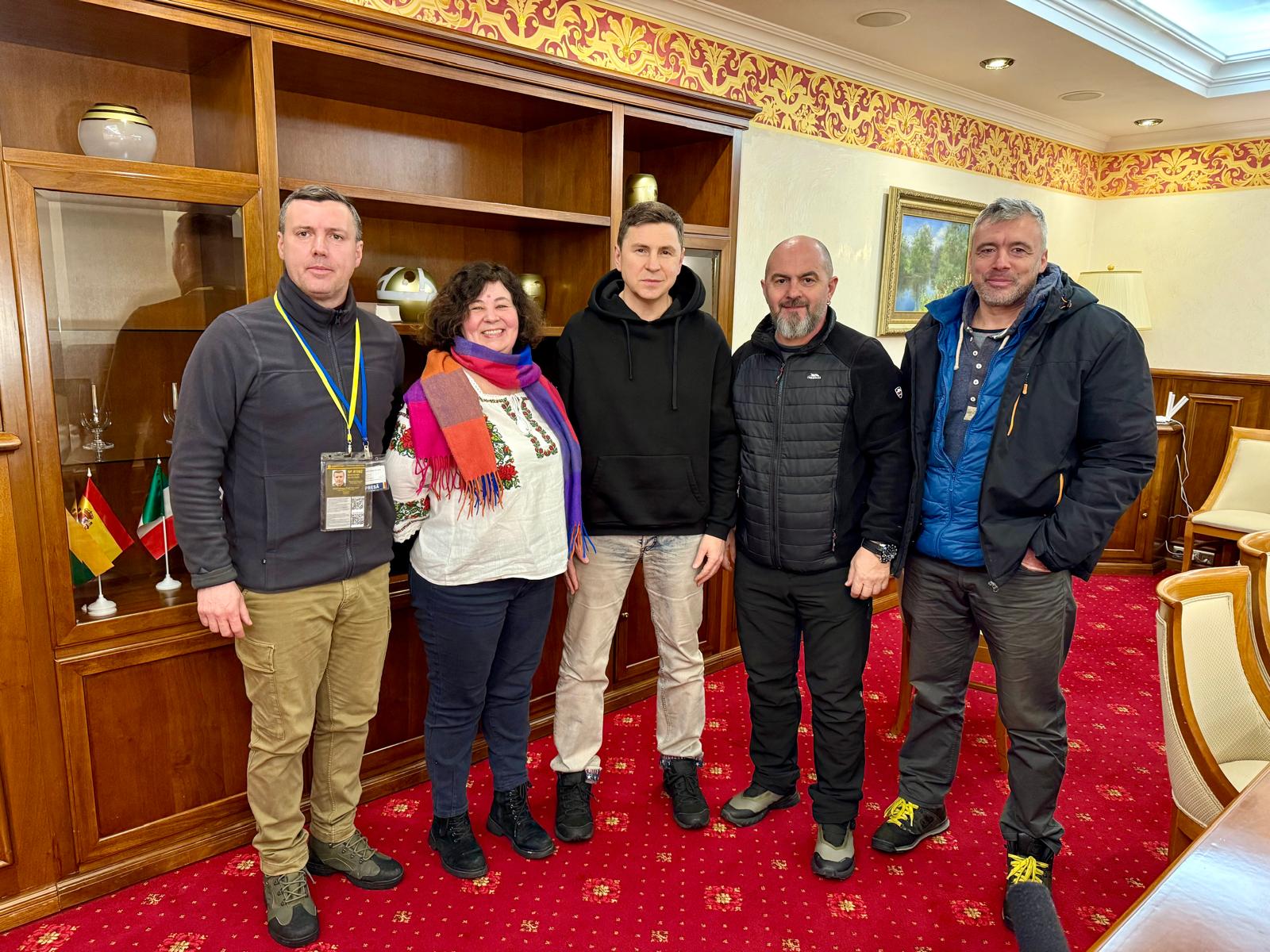 Mihailo Podolyak: Sprijinul pentru Ucraina și garanțiile de securitate, prioritatea României în contextul războiului ruso-ucrainean Războiul declanșat de Federația Rusă în Ucraina nu este doar un conflict între două țări