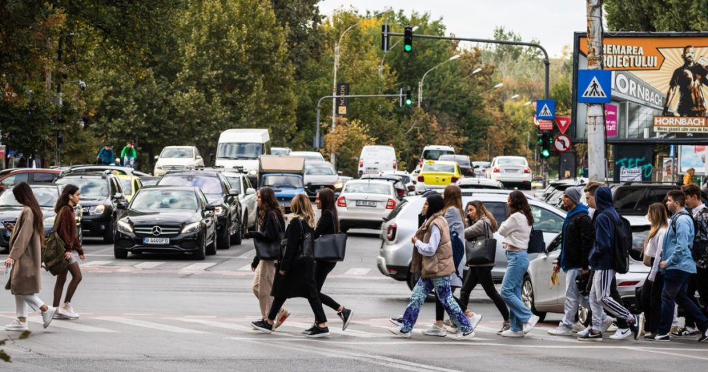 România, odată considerată una dintre cele mai dinamice economii din Europa de Est, se află sub spectrul unor noi provocări care amenință să încetinească ritmul de creștere