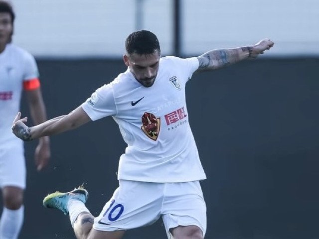 Nicolae Stanciu, starul naționalei României, continuă să își cucerească fanii și în China, unde evoluează în cadrul campionatului Supers League