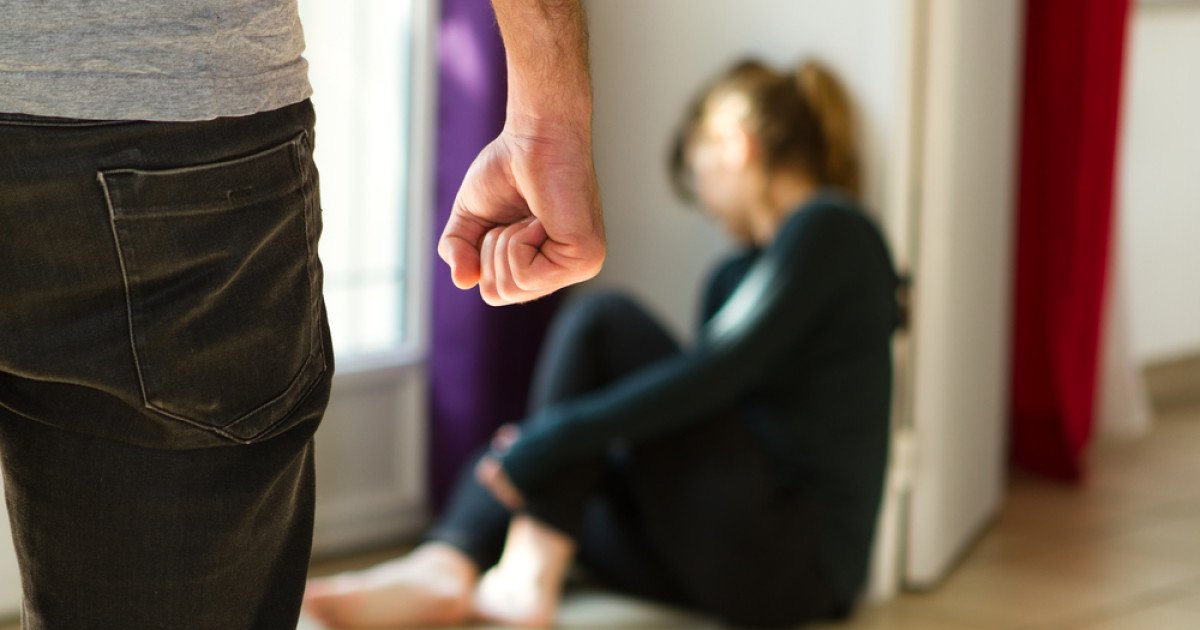 Victimele violenței domestice ar putea beneficia de concediu medical pentru refacere, experți: „10 zile sunt insuficiente”