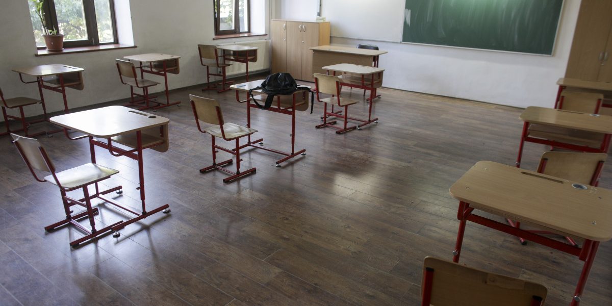 Cadrele didactice își vor avea portofoliul profesional, dezbatere publică asupra conținutului și evaluării