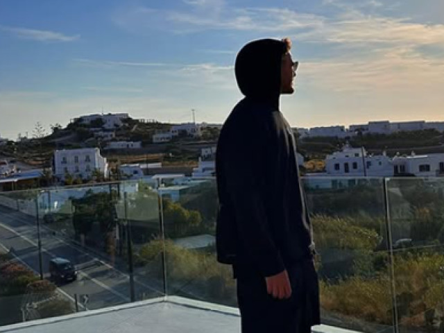 ZWIzNzcwNDM4ZTUwZGRhOWZmZjkxZDk0NzQwNg.thumb_.jpg - StiriAlese