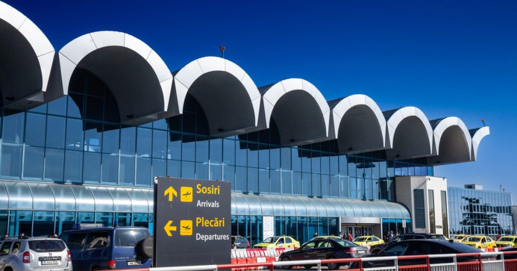Pe Aeroportul Internațional Henri Coandă din București, vineri au fost anulate 28 de zboruri spre și dinspre mai multe destinații din Orientul Mijlociu, din cauza agravării situației din regiune