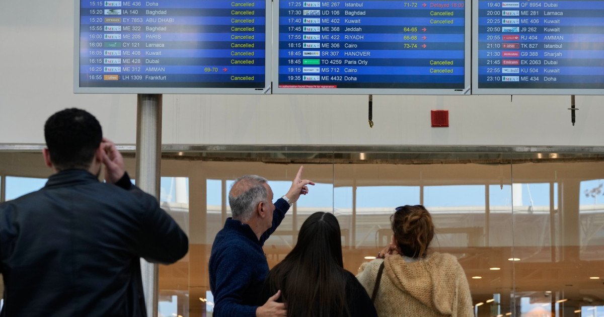 Criza aeriană globală, declanșată de conflictele din Orientul Mijlociu, a escaladat dramatic, lăsând sute de mii de pasageri blocați în aeroporturi din întreaga lume și provocând o serie de perturbări fără precedent în domeniul aviației civile