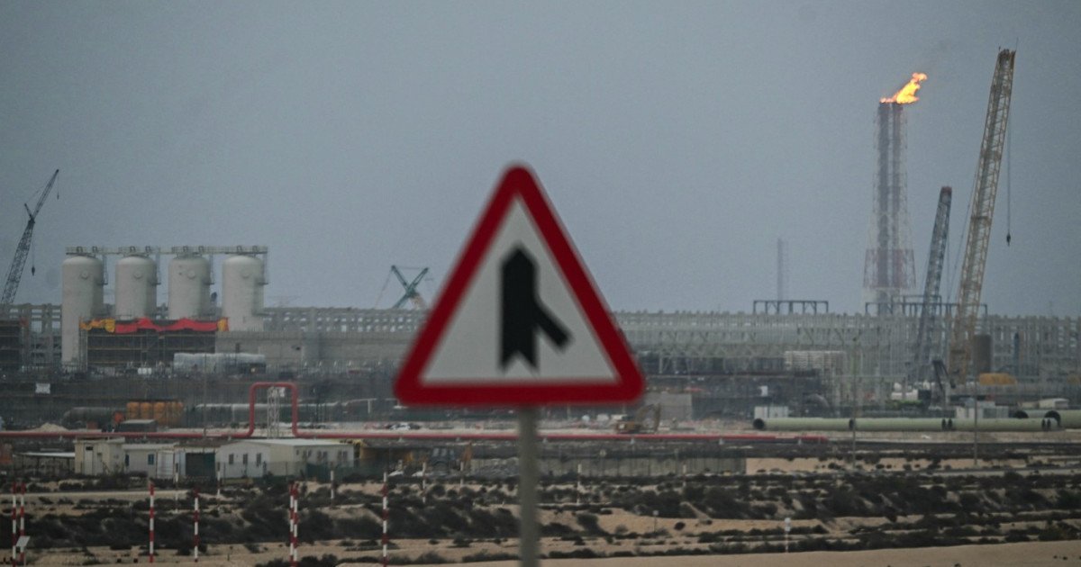 Qatar avertizează asupra reducerii dramatice a exporturilor de petrol din Golf, în cazul escaladării conflictului Iranului Qatarul se pregătește pentru o retorică tot mai dură în privința exporturilor de energie, iar situația tensionată din Orientul Mijlociu începe să ridice semne de întrebări cu privire la stabilitatea prețurilor și aprovizionării globale