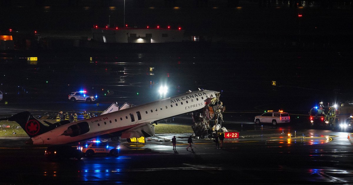 Un accident grav a avut loc duminică seara pe pista aeroportului LaGuardia din New York, soldat cu patru răniți, dintre care doi au murit