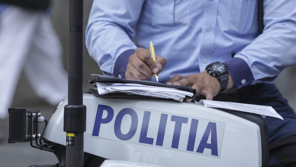 Pentru șoferii români, o nouă facilitate a sistemului digital al Poliției Române promite să fie un real câștig: din primăvara lui 2026, verificarea istoricului sancțiunilor rutiere și a stării permisului de conducere va fi mai rapidă, mai clară și mai accesibilă