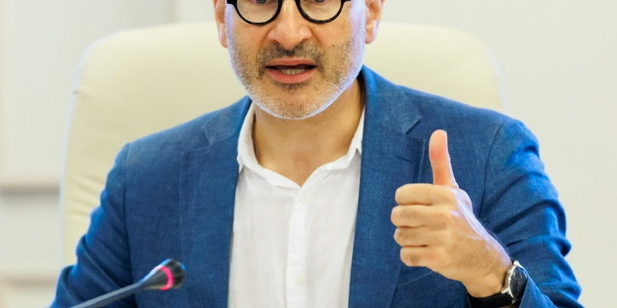 andrei-tarnea-facebook.jpg - StiriAlese