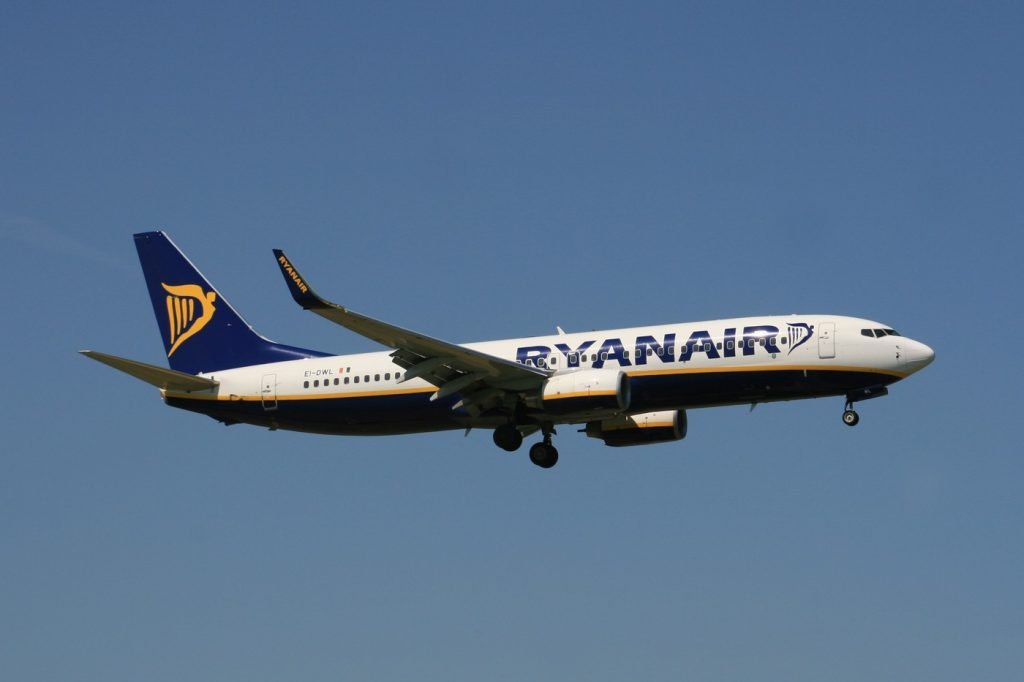 Aeronava Ryanair a decolat fără 89 de pasageri blocați la Lanzarote, provocând o cursă cu întârziere și confuzie la sol Un incident neașteptat a avut loc pe Aeroportul César Manrique-Lanzarote, unde zborul companiei Ryanair către Bristol s-a soldat cu o situație dificilă pentru unii dintre pasageri