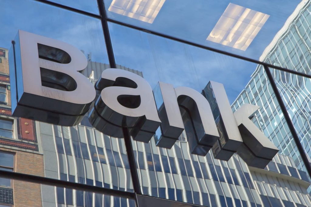 Raiffeisen Bank aproape de achiziția unei bănci din România