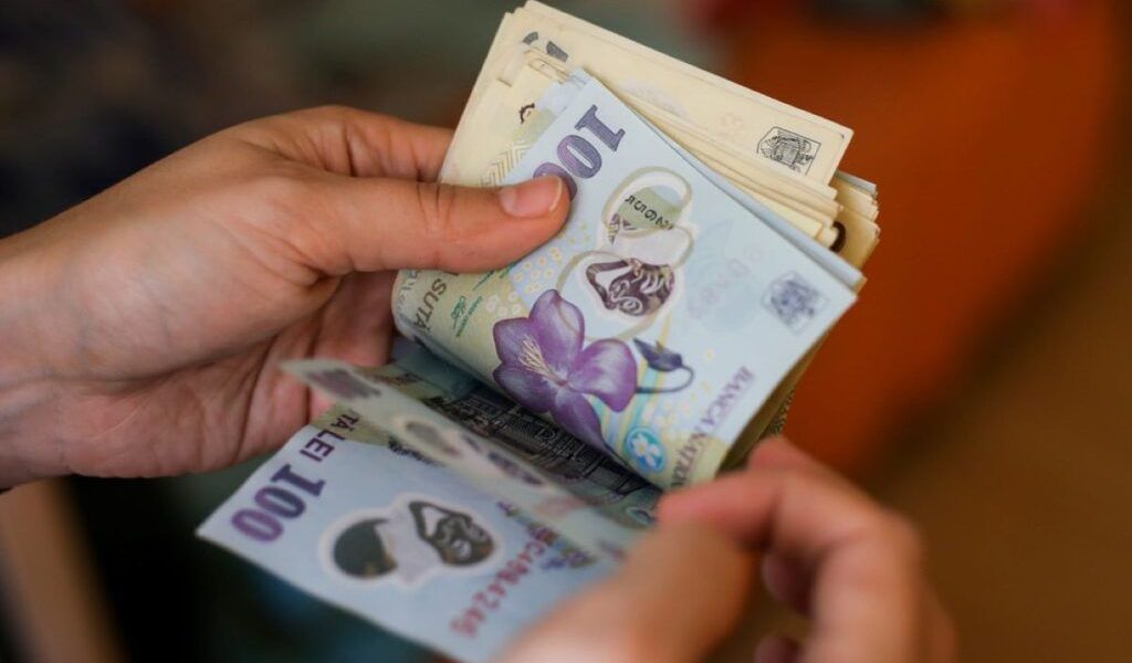 bani-1024x683.jpg - StiriAlese