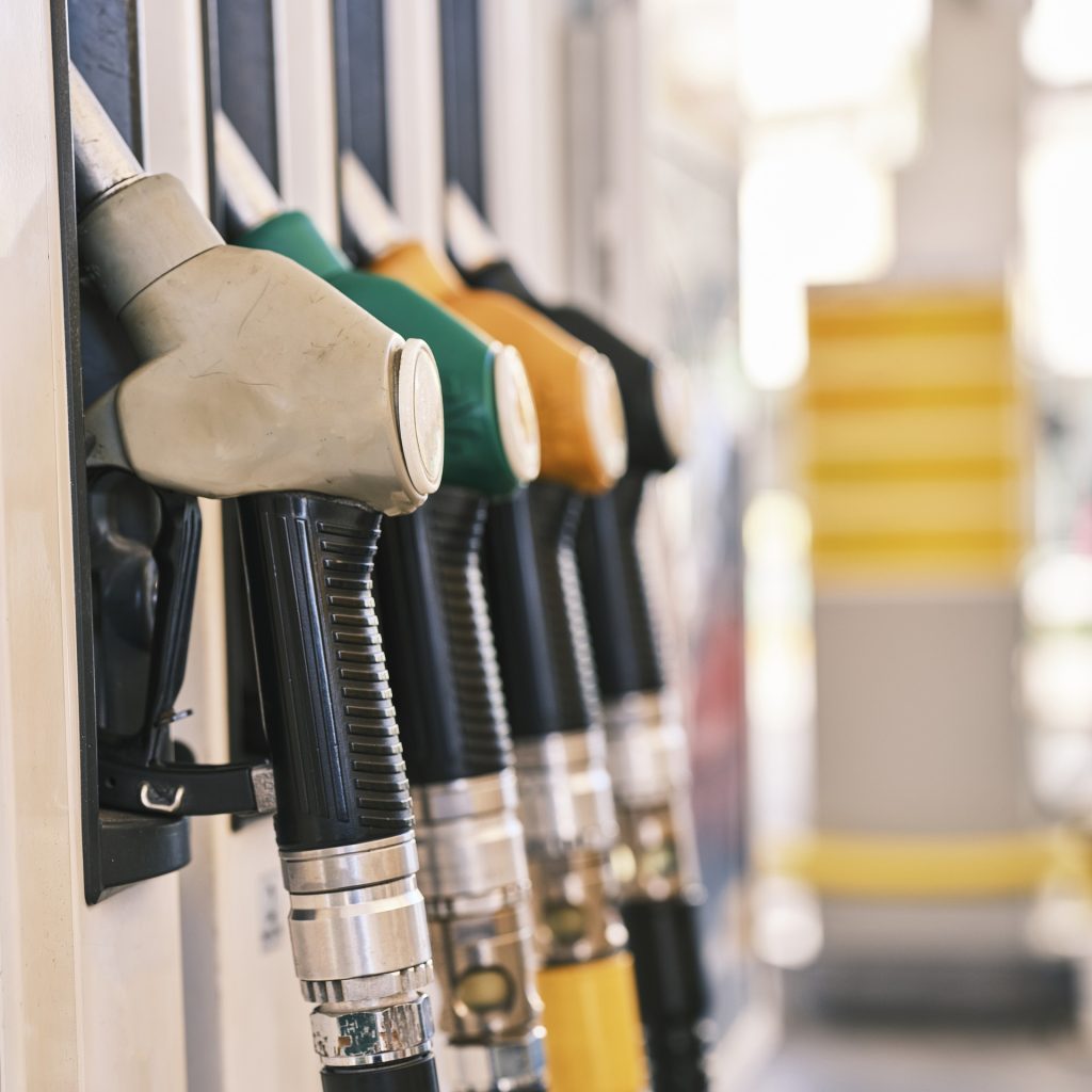 București, 20 martie – La benzinăria Petrom de pe strada Brașov din Sectorul 6, prețurile carburanților au înregistrat noi creșteri, ajungând la cele mai mari niveluri din ultimele săptămâni