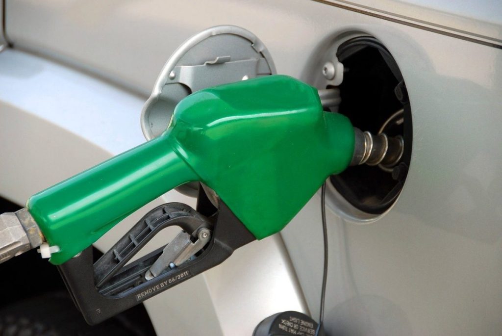 Prețurile carburanților în România, în alertă: Guvernul analizează măsuri pentru calmarea pieței Prețurile carburanților din România au continuat să crească în ultimele zile, determinând autoritățile să lase deschise mai multe scenarii de intervenție pentru a stabilizează piața, în contextul agravării costurilor de energie