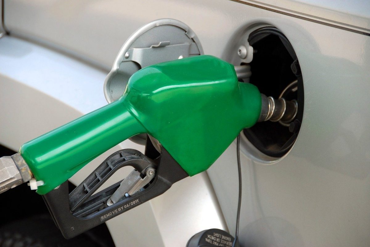 Prețurile carburanților în România, în alertă: Guvernul analizează măsuri pentru calmarea pieței Prețurile carburanților din România au continuat să crească în ultimele zile, determinând autoritățile să lase deschise mai multe scenarii de intervenție pentru a stabilizează piața, în contextul agravării costurilor de energie