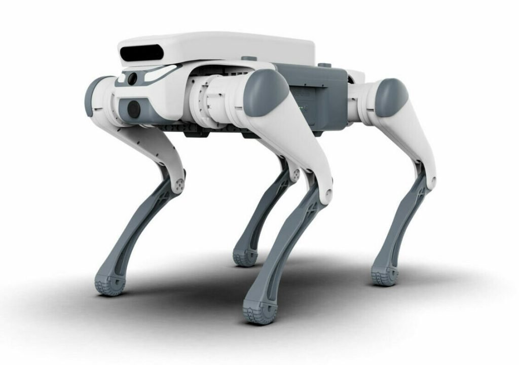 Orașul Târgu Mureș testează în aceste zile o soluție inovatoare pentru gestionarea deșeurilor menajere: roboți umanoizi și patrupezi patrulează pe străzi, transmit mesaje vocale locuitorilor și contribuie la crearea unui mediu urban mai curat și mai modern