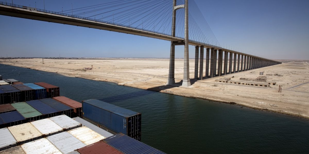 canalul-suez.jpg - StiriAlese