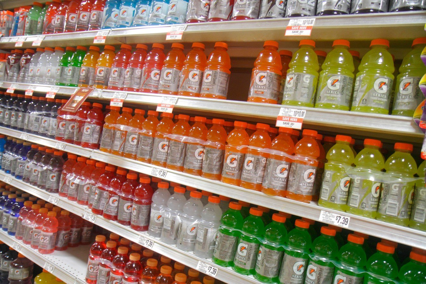 Capacele de sticlă și PET au devenit din ce în ce mai mult decât simple elemente de sigilare