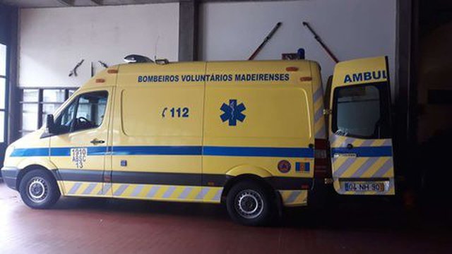 Bărbat salvat în stare gravă după incendiu în São Gonçalo