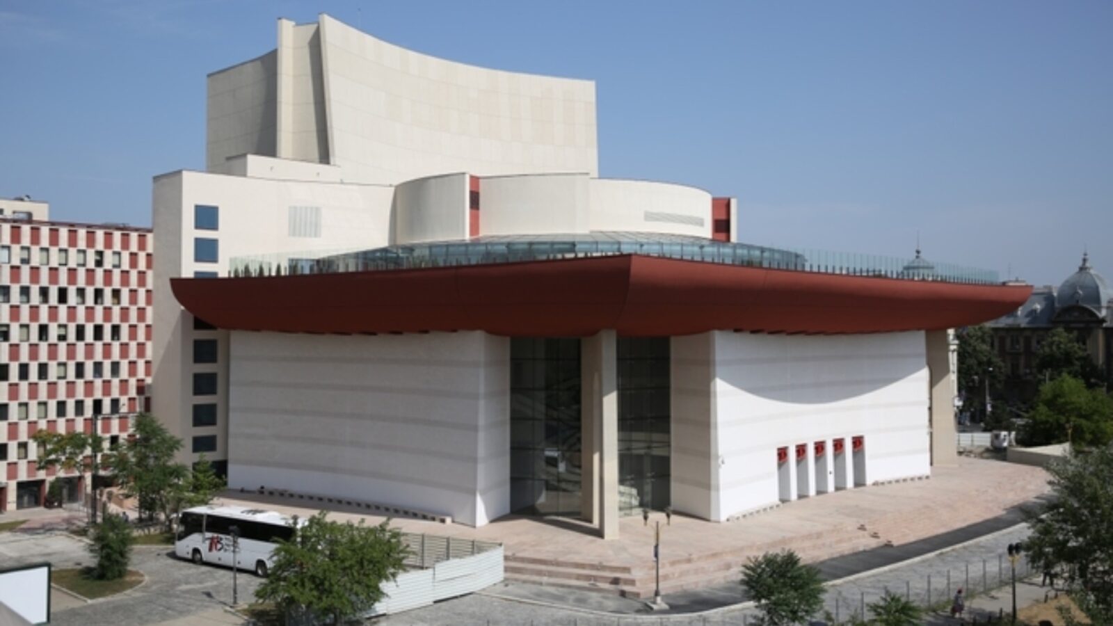 Cei doi candidați pentru 14 milioane de euro la TNB, interviurile programate