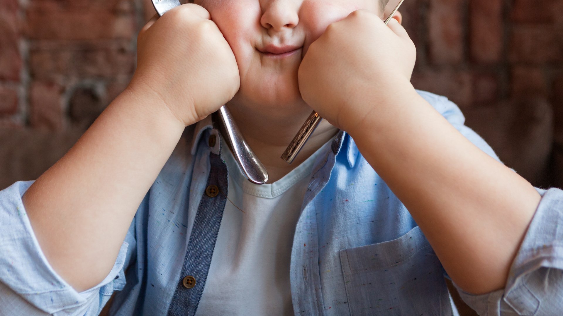 România înregistrează o creștere alarmantă a cazurilor de supraponderabilitate în rândul copiilor, o problemă de sănătate publică tot mai acută