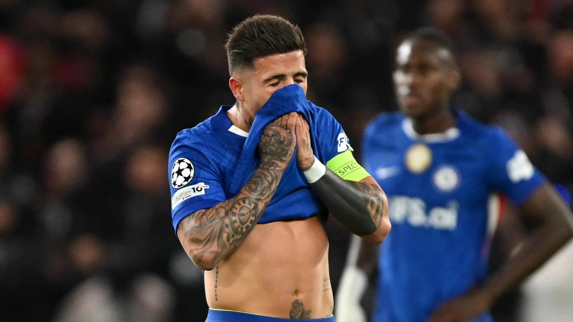 Enzo Fernandez, starul echipei Chelsea și câștigător al Cupei Mondiale, a lăsat deschisă posibilitatea unui transfer surprinzător în timpul verii, după recentul eșec umilitor din Liga Campionilor