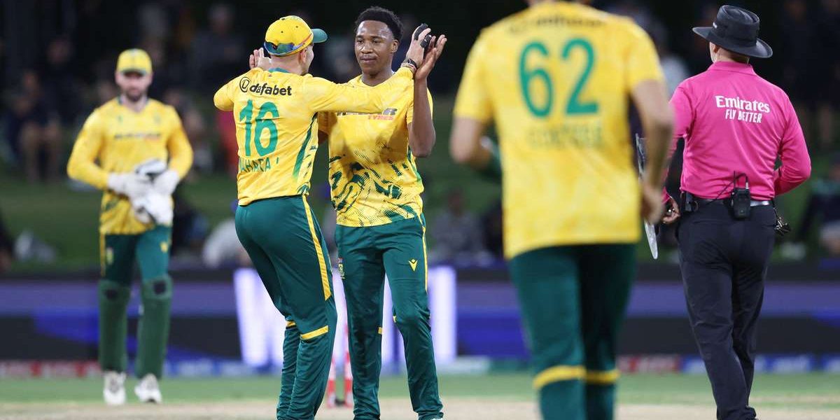 Nqobani Mokoena duce Africa de Sud la victorie în T20 contra Noii Zeelande
