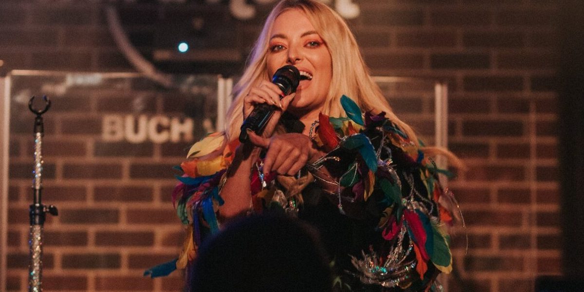 delia-hard-rock-cafe-e1741177460971.jpg - StiriAlese