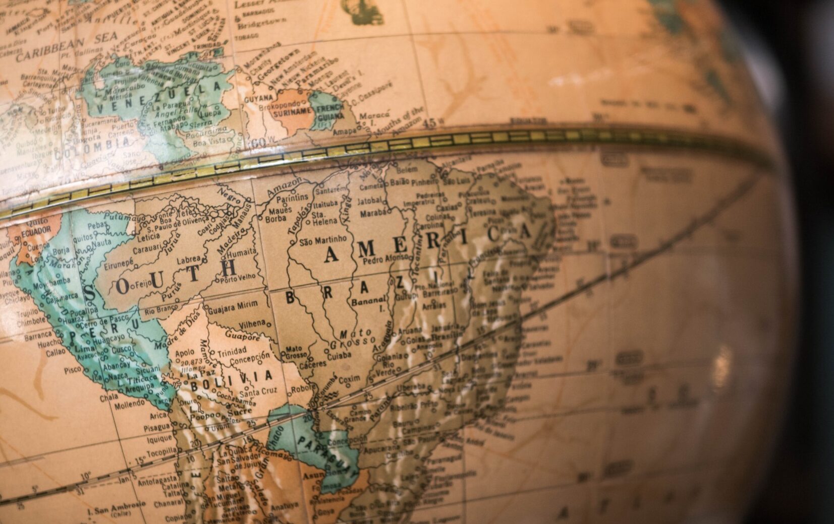 Operațiuni comune între SUA și Ecuador în lupta împotriva traficului de droguri în Caraibe și Pacific Statele Unite ale Americii intensifică eforturile menite să combată traficul internațional de droguri în regiunea Caraibelor și Pacific, anunțând recent lansarea unor operațiuni comune cu Ecuador