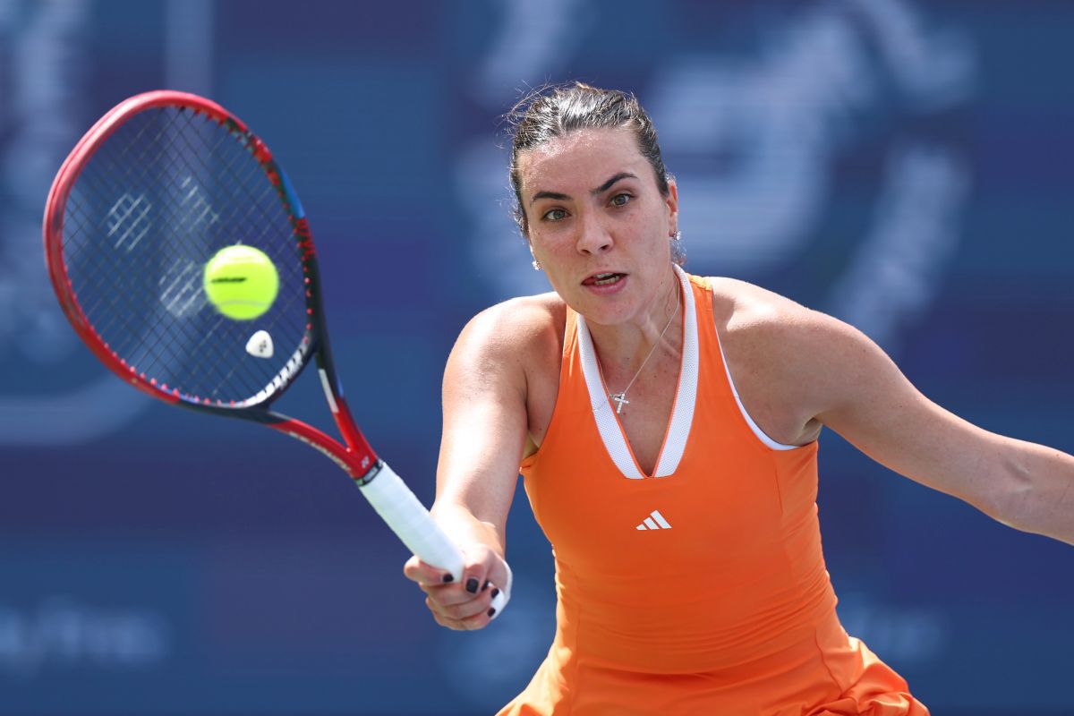 România are trei reprezentante pe tabloul principal de la Indian Wells, toate în aceeași jumătate de tablou, și cu un traseu complicat în față Indian Wells, unul dintre cele mai prestigioase turnee din circuitul WTA, și-a dat startul oficial miercuri, aducând în competiție un trio de jucătoare românești