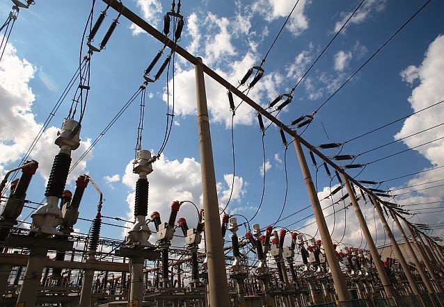 ANRE propune majorarea de patru ori a garanției solicitate investitorilor în domeniul energiei, o schimbare ce promite să reconfigureze peisajul investițiilor în sectorul energetic românesc