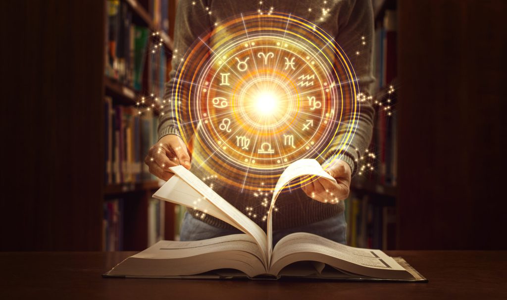 Ziua de joi aduce, pentru zodiacul românesc, o schimbare de tonus și perspective, în special pentru cei aflați în plină activitate sau cu planuri mari