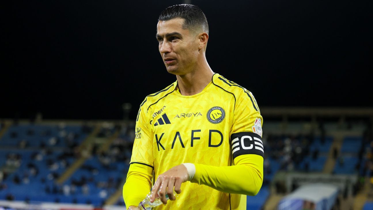 Cristiano Ronaldo, starul portughez al echipei Al Nassr din Saudi Pro League, a fost nevoit să părăsească terenul în timpul meciului de sâmbătă împotriva echipei Al Fayha, acuzând o accidentare musculară la nivelul coapsei drepte