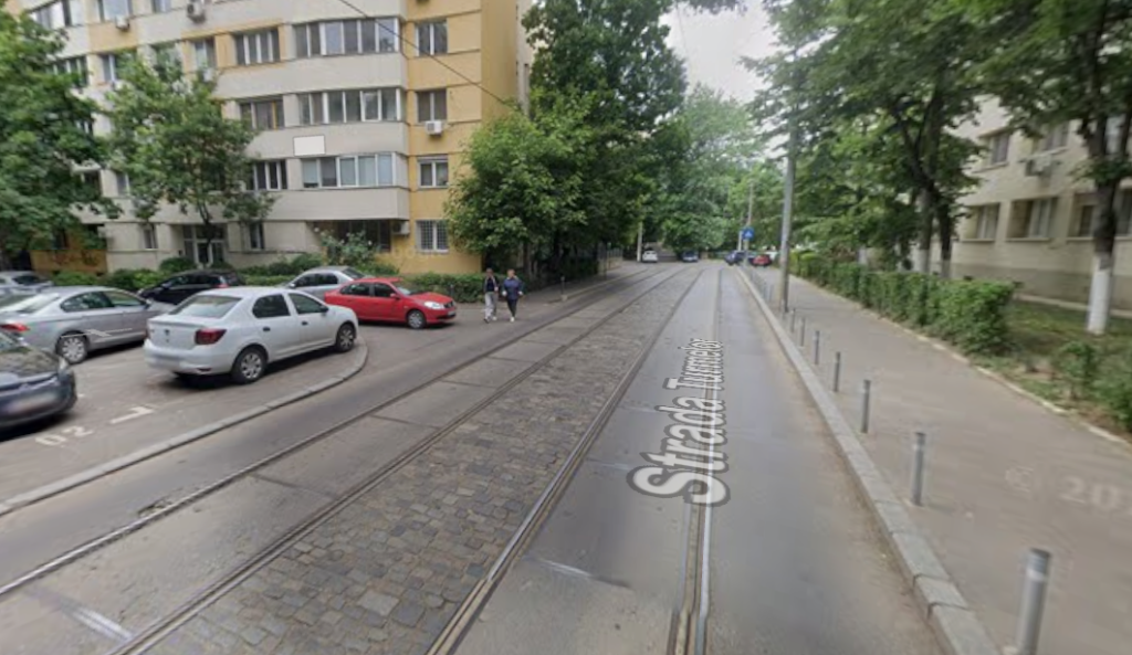 Traficul din Sectorul 2, restricționat temporar pentru lucrări de reabilitare a liniei de tramvai Traficul rutier pe strada Turmelor, din Sector 2 al capitalei, va fi restricționat începând de joi, 26 martie, în intervalul orar 10:30 – pentru a face posibilă executarea lucrărilor de reabilitare a infrastructurii de tramvai