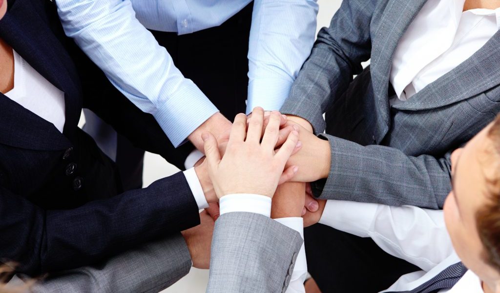 imagine-reprezentativa-asistenta-sociala.jpg - StiriAlese