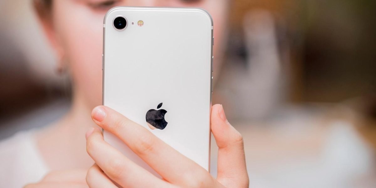 iphone-copil.jpg - StiriAlese