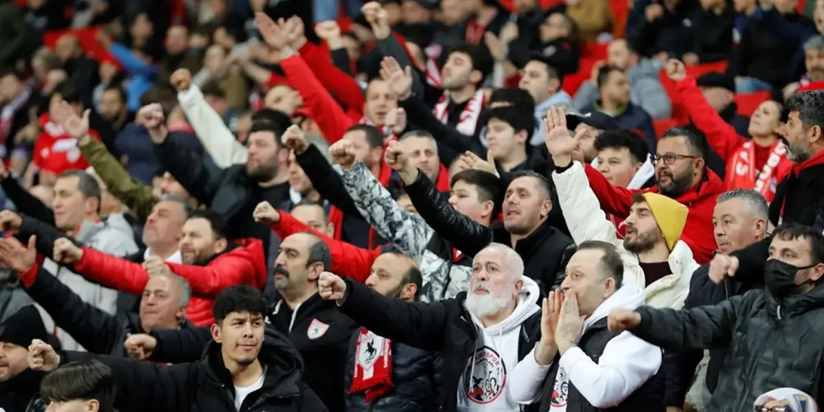 Samsun, în delir pe ritmurile prieteniei între Atatürk și Pedro Sanchez