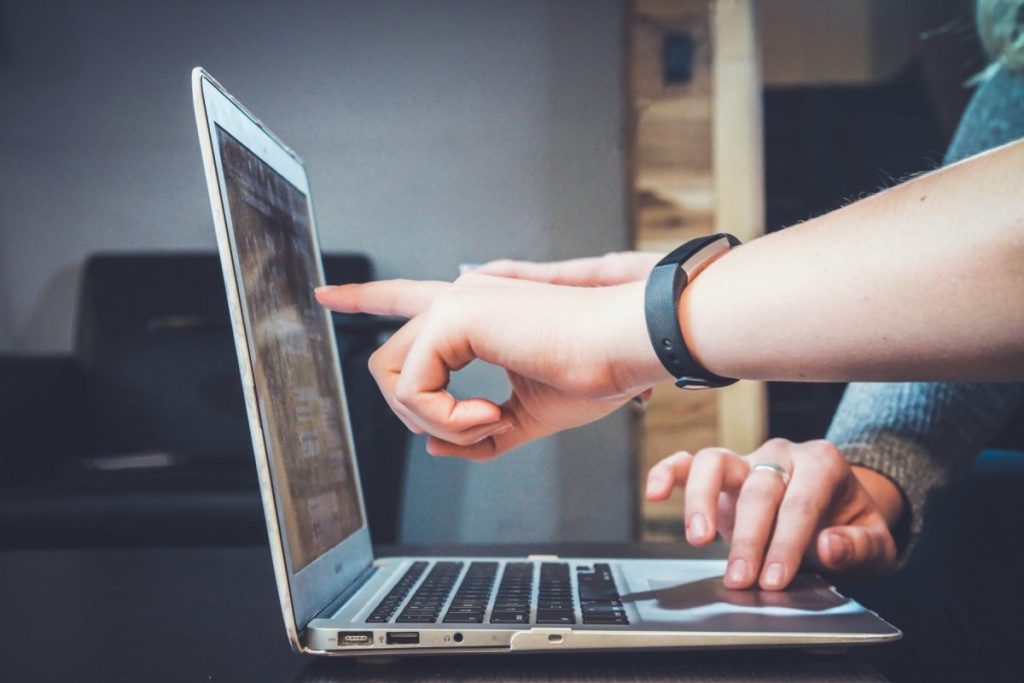 Programul Start-Up Nation va continua, dar cu o nouă abordare care vizează restructurarea și eficientizarea schemei de sprijin pentru antreprenori, a anunțat ministrul Economiei, Irineu Darău