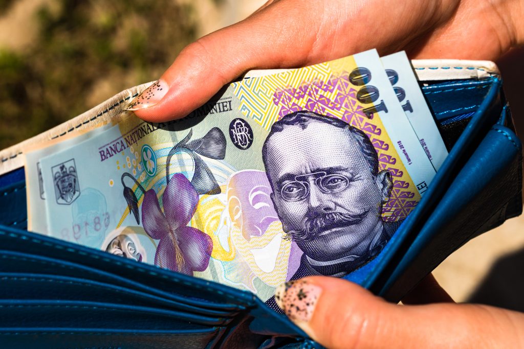 ANAF introduce bonificația de 3% pentru plata impozitului pe venit: condiții și modificări fiscale pentru contribuabili Agenția Națională de Administrare Fiscală (ANAF) a anunțat recent modificări importante în sistemul de plată a impozitului pe venit, menite să încurajeze contribuabilii să-și îndeplinească obligațiile fiscale la timp