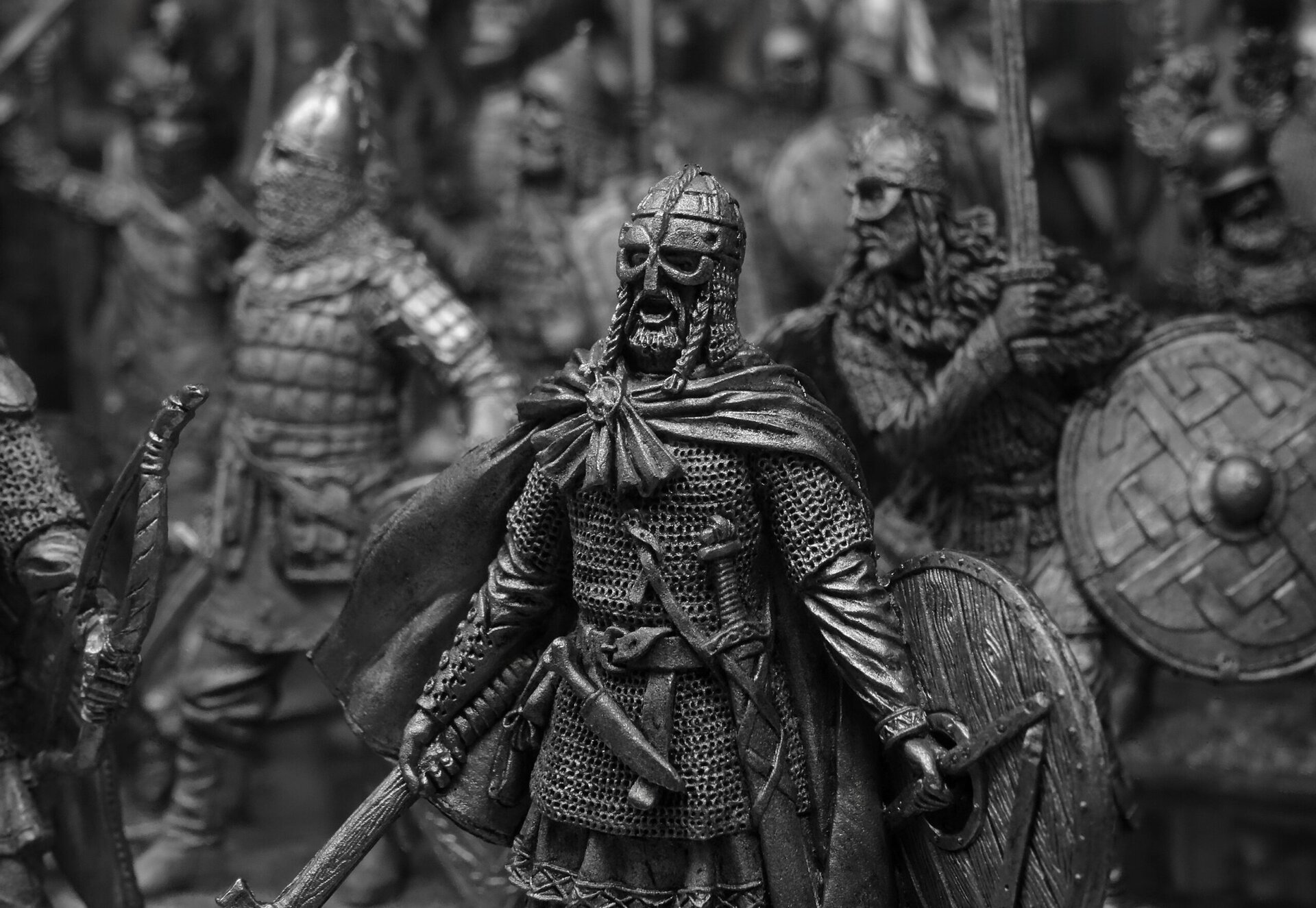 Un nou mister al Vikingilor răzbate în peisajul arheologic al Marii Britanii, după ce un arheolog britanic independend a identificat ce ar putea fi unul dintre cele mai importante descoperiri din ultimele decenii: un mormânt monumental de tip navă vikingscă, situat în Cumbria, în nord-vestul Angliei