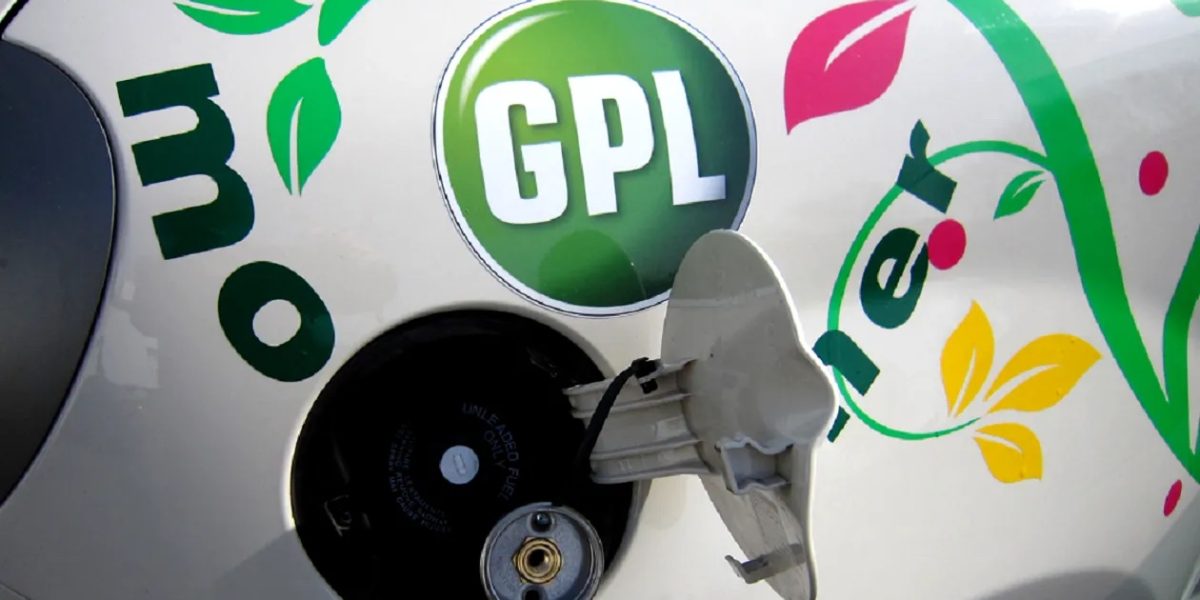 masini-pe-gpl.jpeg - StiriAlese