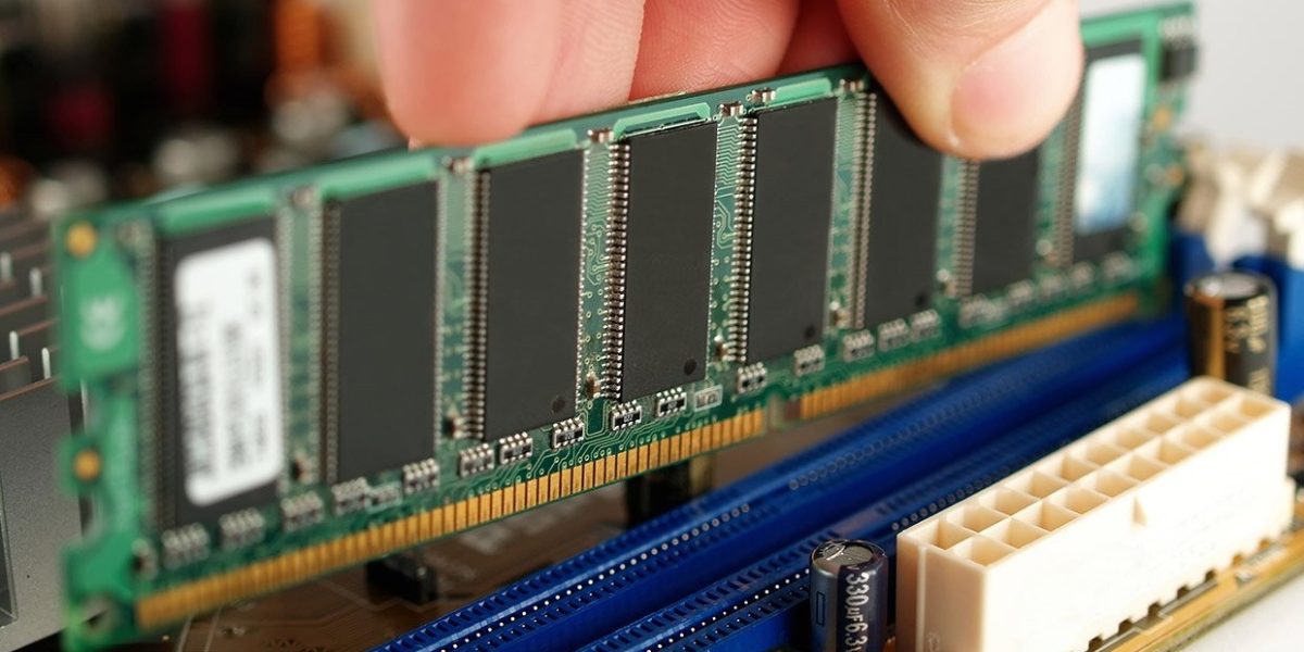 memoria-ram-se-scumpeste.jpg - StiriAlese