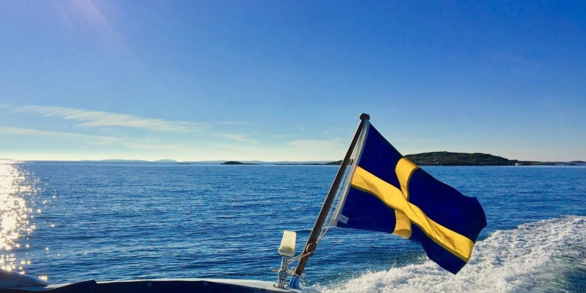 motorboat-4357140_1920-e1652439361815.jpg - StiriAlese