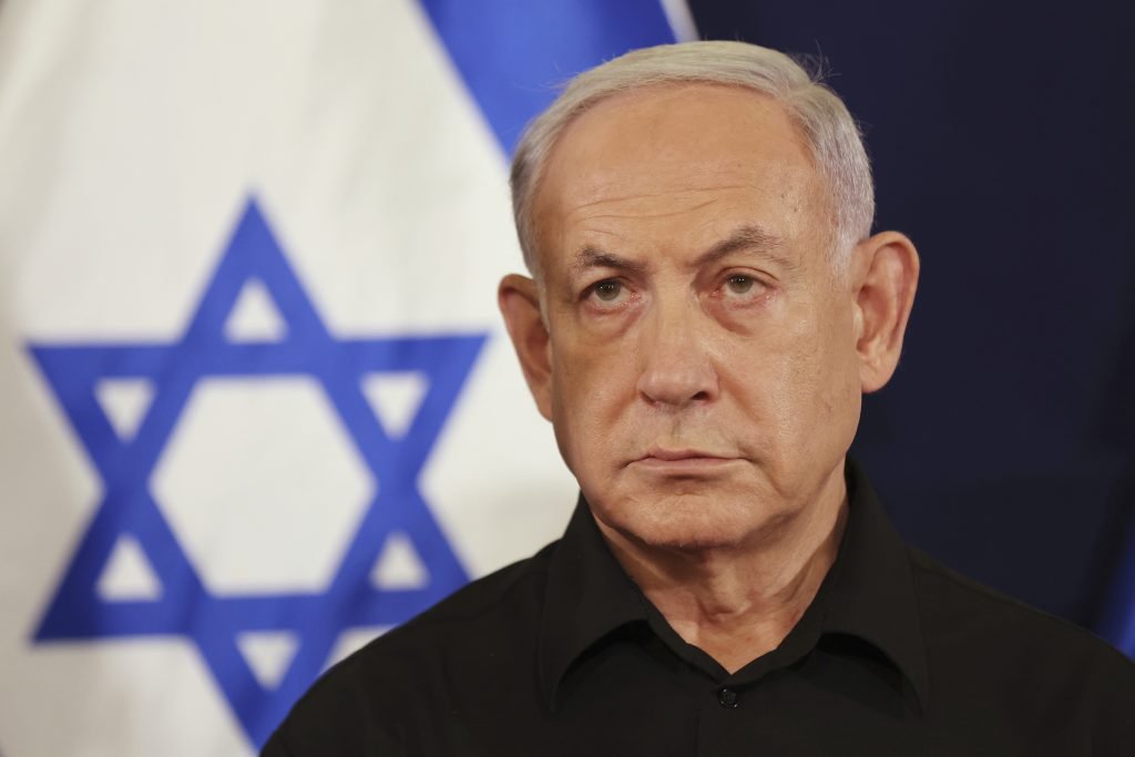 Israelul avertizează Iranul: amenințarea cu eliminarea viitorului lider al Teheranului Israelul a lansat un avertisment dur la adresa Iranului, afirmând că va lua măsuri extrem de ferme dacă Teheranul va încerca să-și răsplătească sau să-și promoveze liderii controversați la nivel internațional sau regional